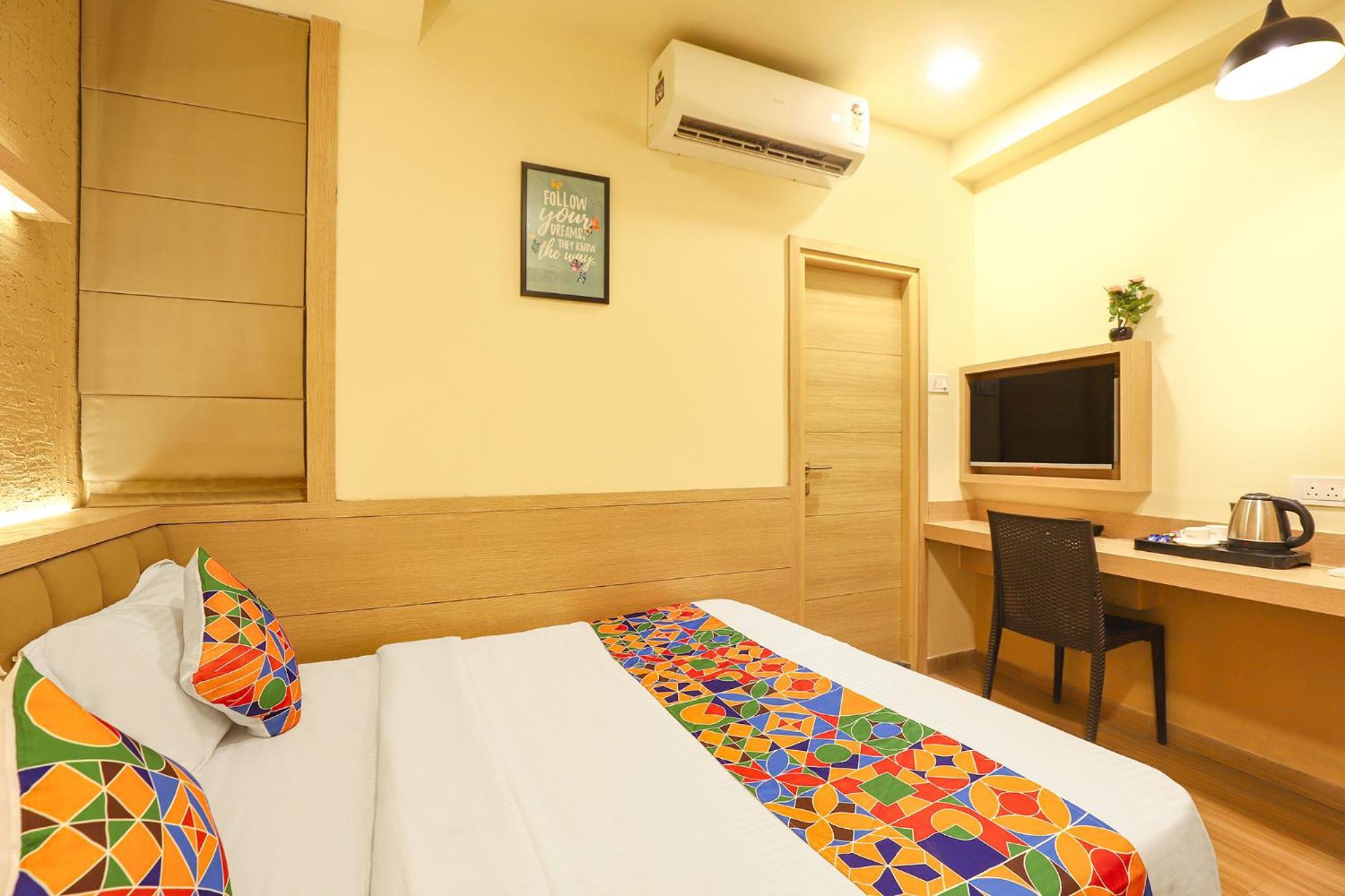 Fabhotel Nestlay High Court - Nr Parry's Corner Hotel